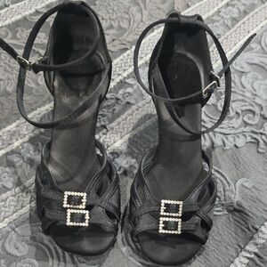 Elegant Black Strappy Heels